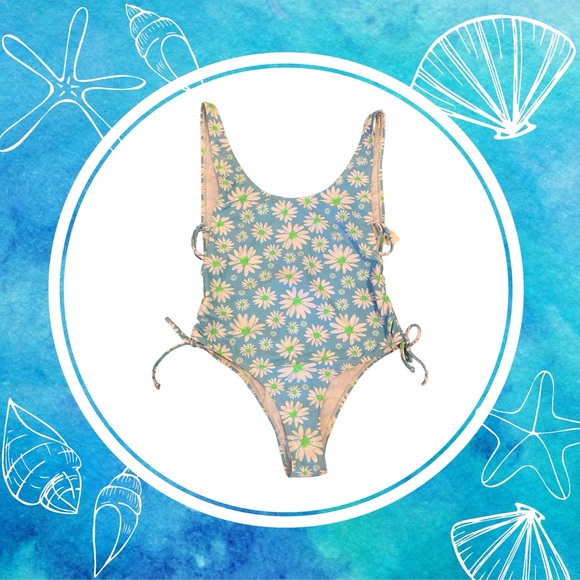 NWT Daisy Print One Piece Swimsuit - Picture 1 of 5